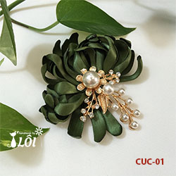 Hoa cúc cài áo váy thủ công 115k Hoa cúc cài áo váy thủ công 115k